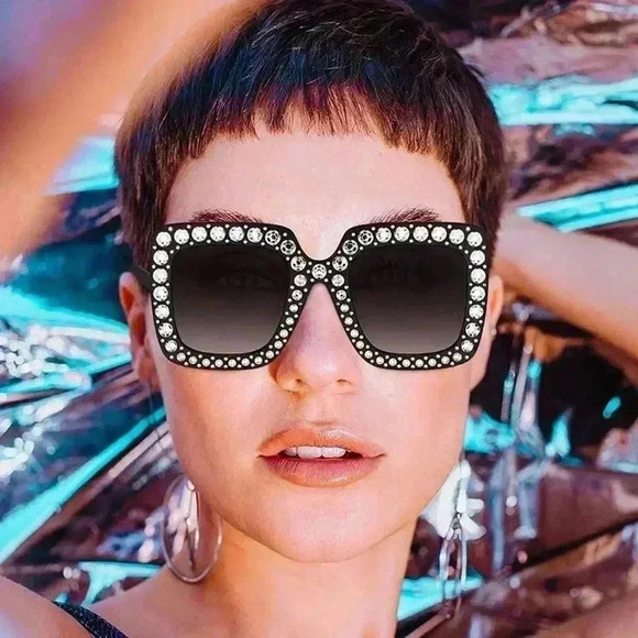 1 Pair of Crystal Oversized Sunglasses Square Diamond Sunglasses - Picture 1 of 6